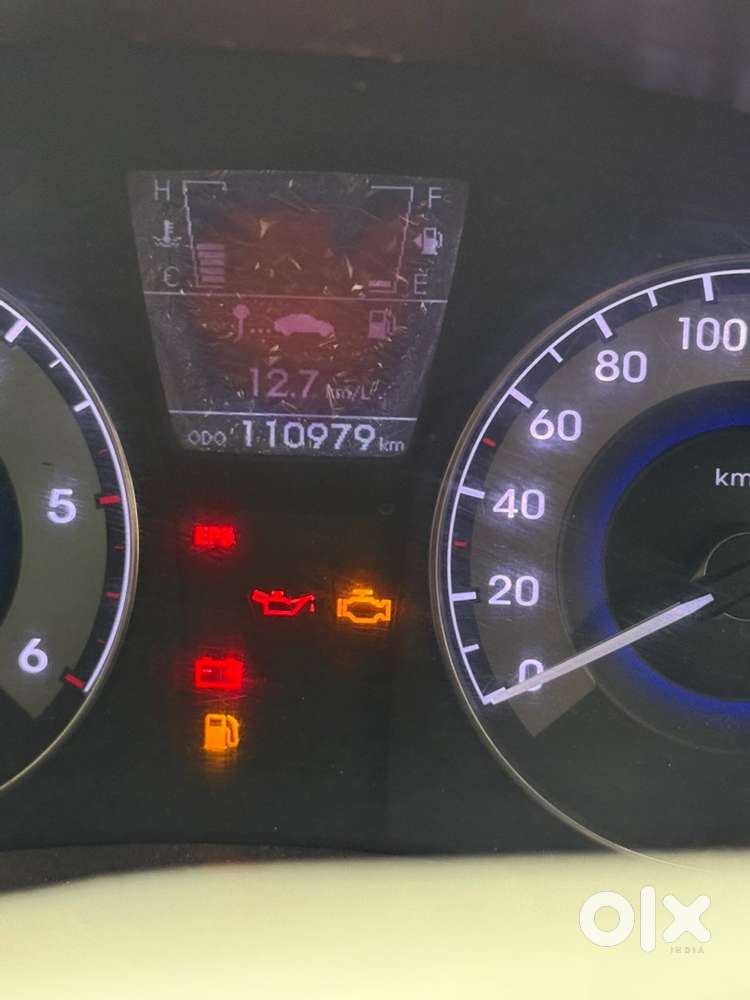Hyundai Fluidic Verna 2012