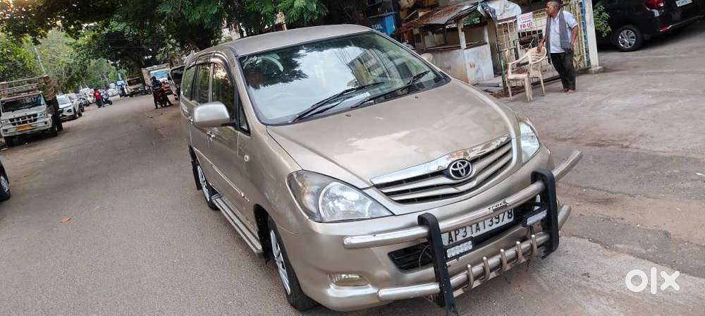 Toyota Innova 2.5 G (diesel) 8 Seater, 2007, Diesel