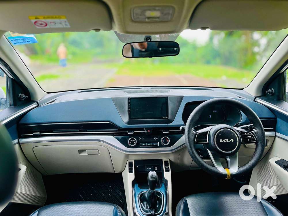 Kia Carens 1.5 Premium 7 Str, 2022, Petrol