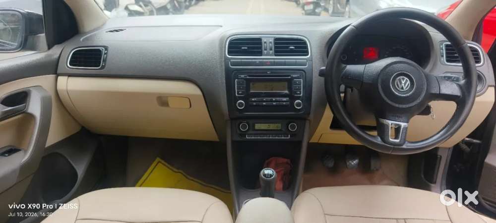 Volkswagen Vento Petrol Highline, 2011, Petrol