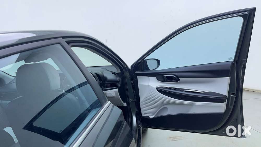 Hyundai New I20 1.2 Asta (o) Ivt, 2024, Petrol