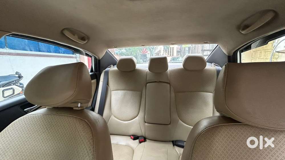 Hyundai Fluidic Verna 2011