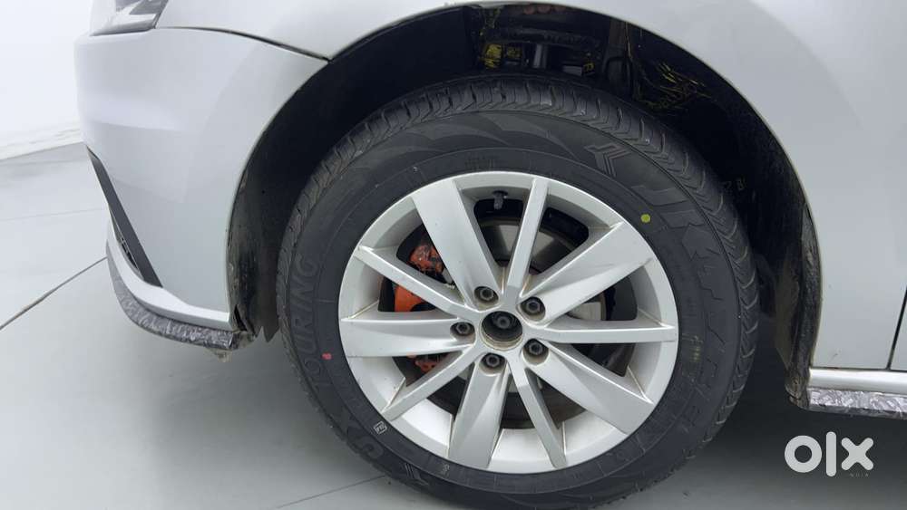 Volkswagen Vento 2010-2013 Petrol Highline At, 2022, Petrol