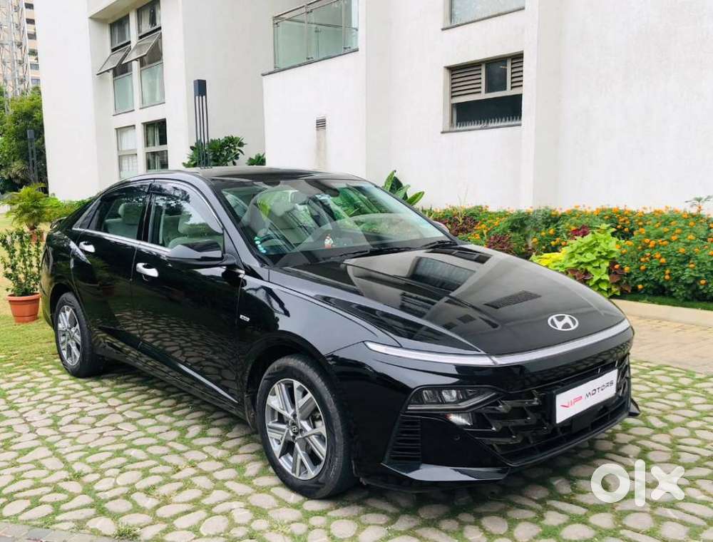 Hyundai Verna 1.5 Sx (o) Vtvt Ivt, 2025, Petrol