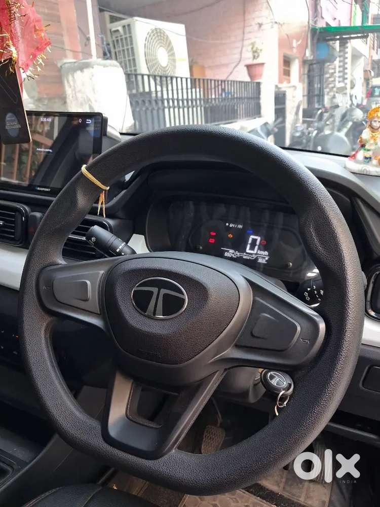 Tata Punch 1.2 Revotron 2025