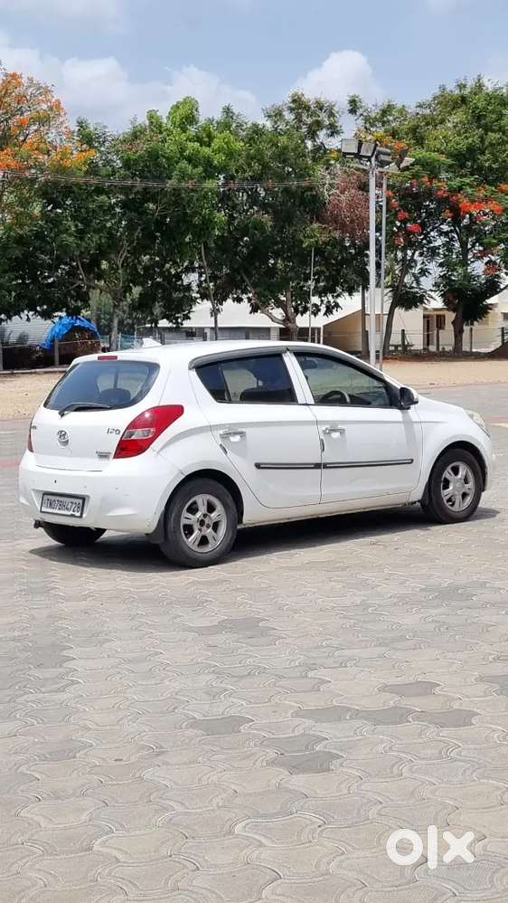 Hyundai I20 Asta 2010 Lpg Automatic