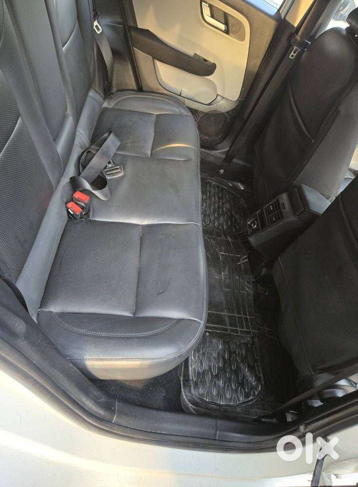 Tata Altroz Xz, 2020, Petrol