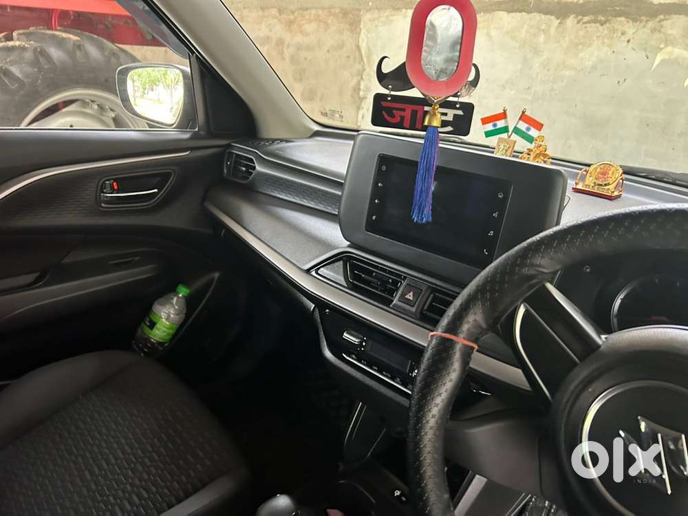 Maruti Suzuki Swift Zxi 2025