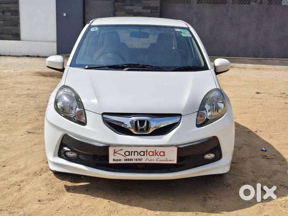 Honda Brio V Mt, 2012, Petrol