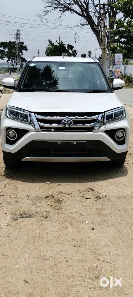 Toyota Urban Cruiser 2022 Petrol 30363 Km Driven