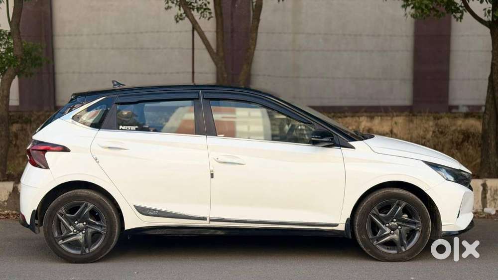 Hyundai I20 Sportz 1.2 Mt Dual Tone, 2023, Petrol
