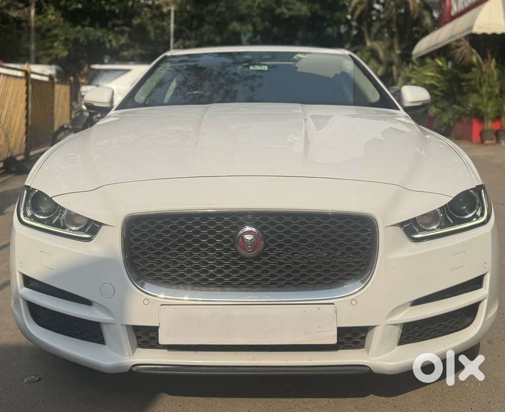 Jaguar Xe Portfolio, 2019, Petrol