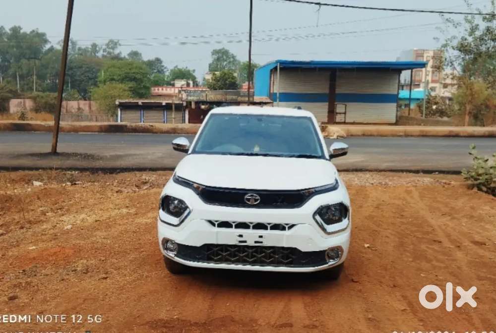 Five Star Safety / Mileage Achcha De Deti Hai (20 Km/l)