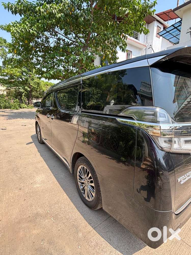Toyota Vellfire Vip – Executive Lounge, 2020, Petrol