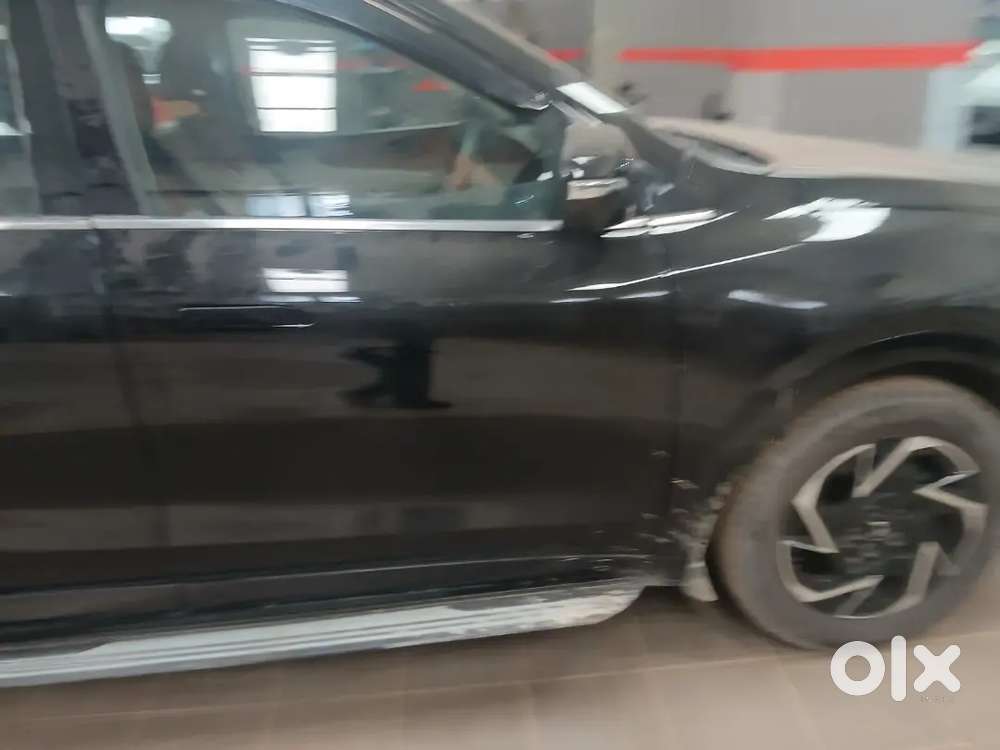 Mahindra Xuv700 Ax7 2026