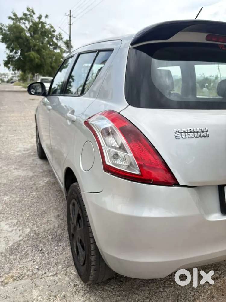 Maruti Suzuki Swift 2016