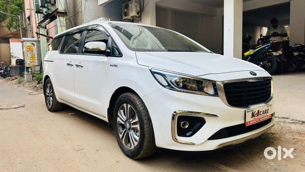 Kia Carnival Premium, 2022, Diesel