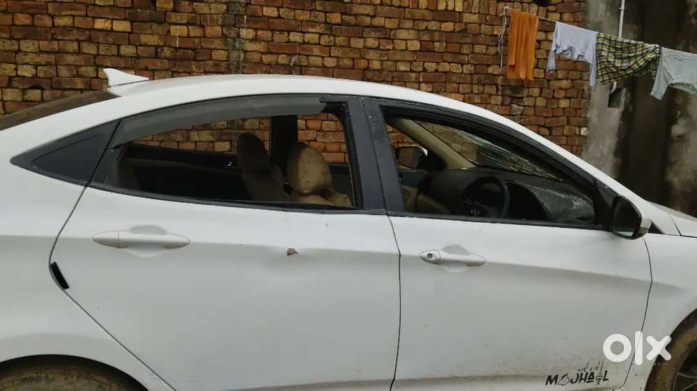 Hyundai Verna Fluidic 2011 Diesel Manual