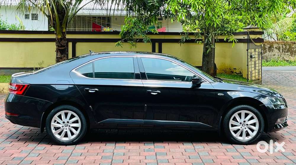 Skoda Superb Laurin And Klement 1.8, 2016, Petrol
