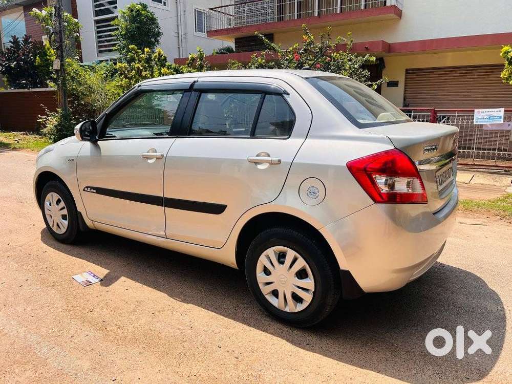 Maruti Suzuki Swift Dzire 1.2 Vxi Bsiv, 2014, Petrol