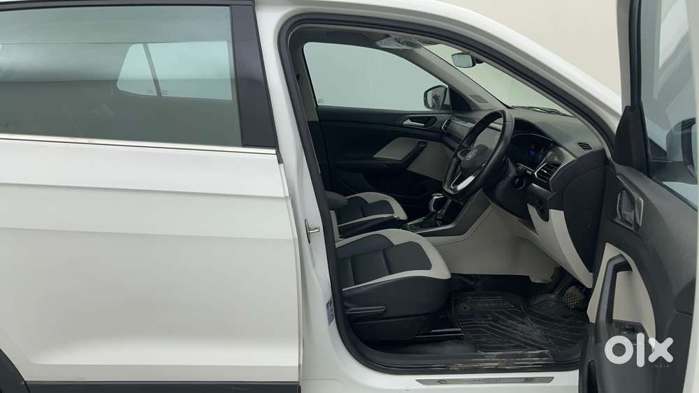 Volkswagen Taigun Topline 1.0 Tsi At (electric Seats), 2023, Petrol