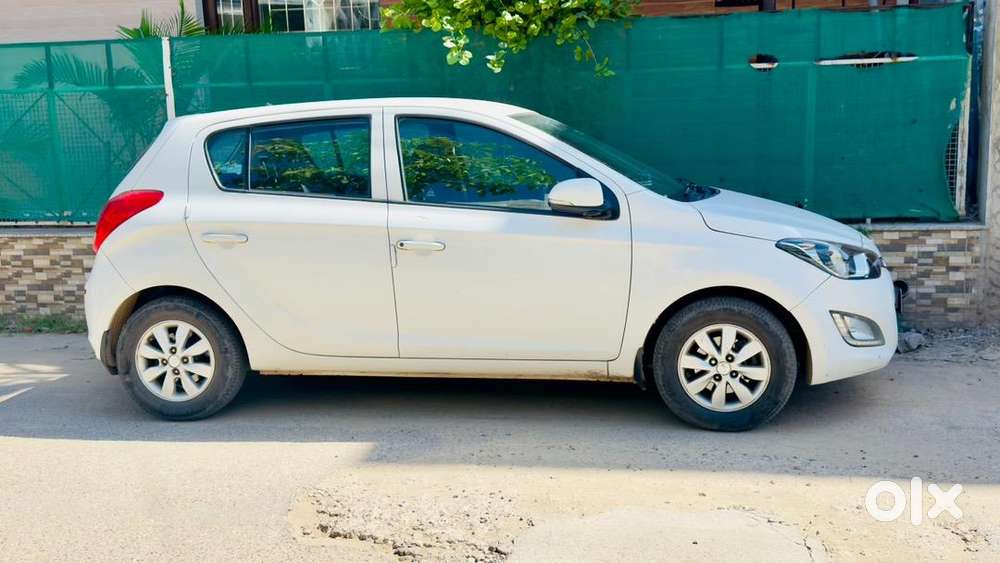 Hyundai I20 2014 Diesel  Fully Loaded  Excellent Condition
