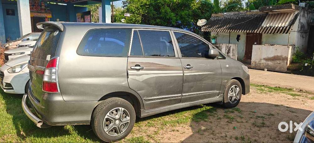 Toyota Innova 2.5 Gx 2015