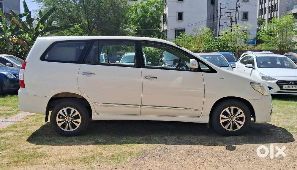 Toyota Innova [2013-2016] 2.5 V Diesel 7 Str, 2015, Diesel