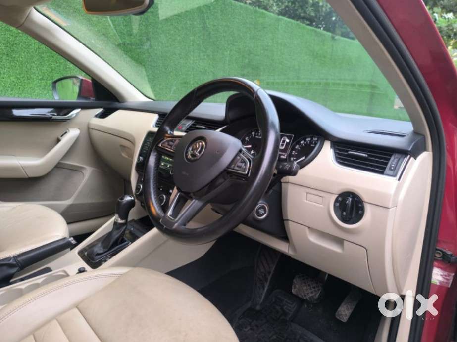 Skoda Octavia 2013-2017 Style Plus 1.8 Tsi At, 2017, Petrol