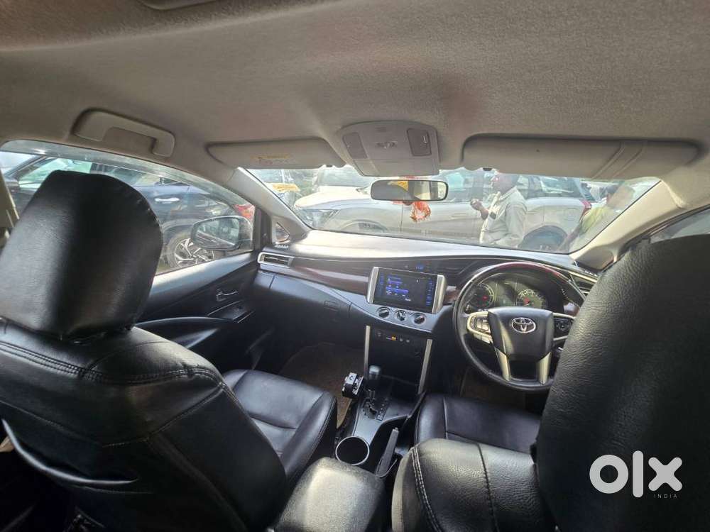 Toyota Innova Crysta 2018 Diesel Well Maintained