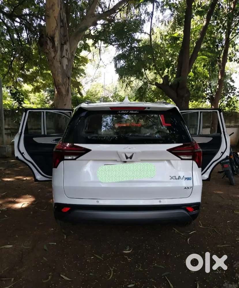Mahindra Xuv700 2022 Petrol 10000 Km Driven
