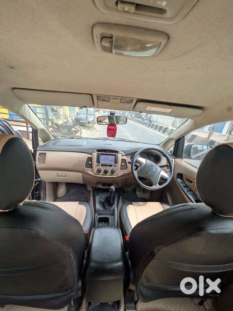 Toyota Innova 2.5 G (diesel) 8 Seater, 2016, Diesel