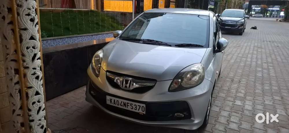 Honda Brio 2012 Petrol Well Maintained