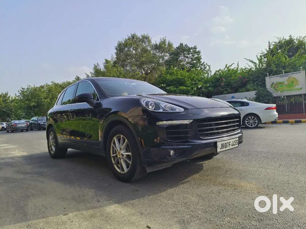 Porsche Cayenne 2015 Diesel 95000 Km Driven