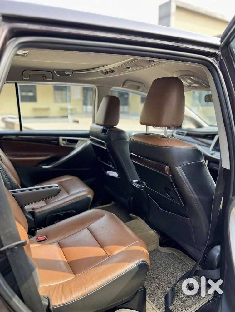 Toyota Innova Crysta 2.8 Z, 2016, Diesel