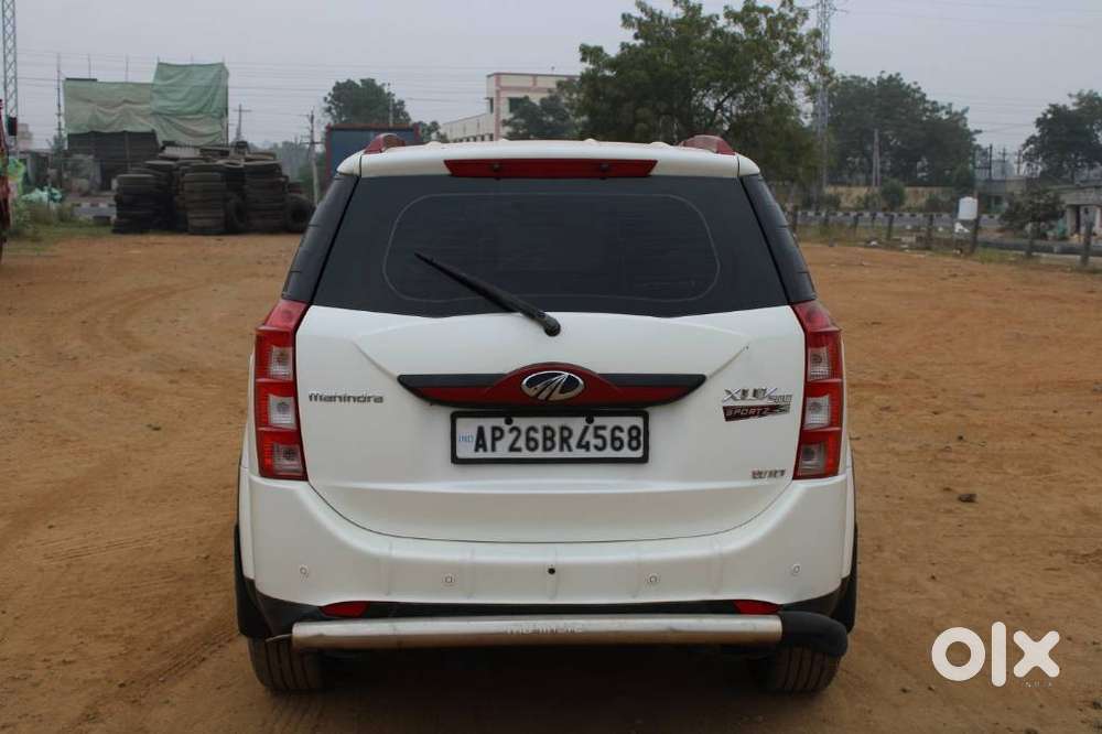 Mahindra Xuv500 2.2 W10 Sportz Edition Mt, 2017, Diesel
