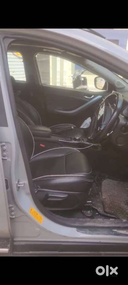 Tata Curvv Crtv Amt, 2024, Petrol