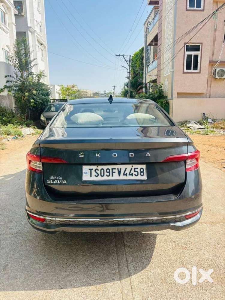 Skoda Slavia Style 1.0l Tsi At, 2022, Petrol