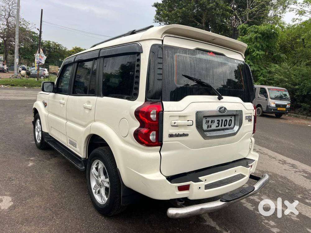 Mahindra Scorpio S10, 2016, Diesel