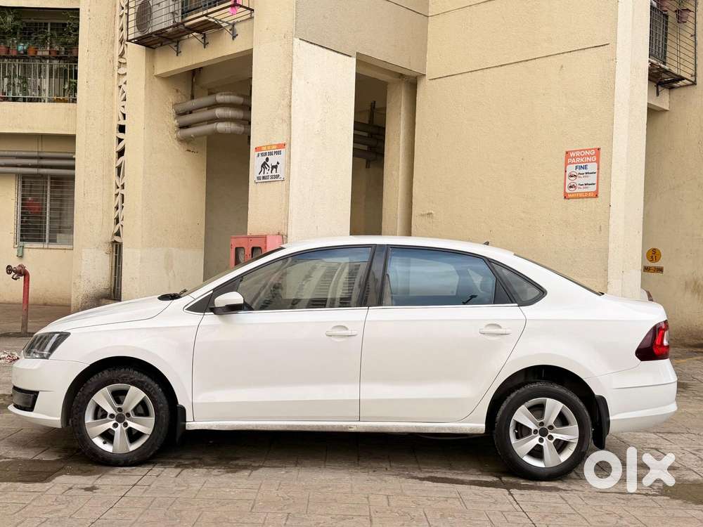 Skoda Rapid [ ] 1.6 Style Plus Mpi At, 2016, Petrol