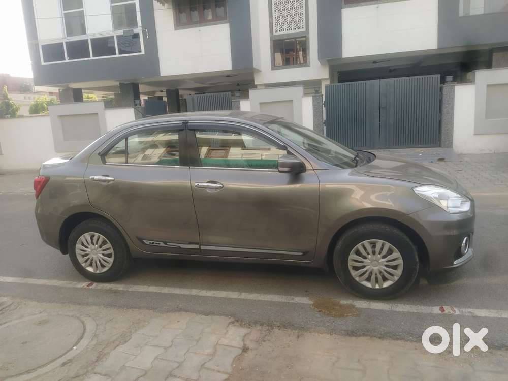 Maruti Suzuki Dzire Vxi Ags, 2023, Petrol