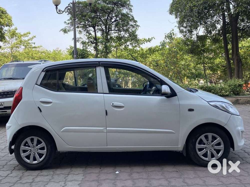 Hyundai I10 Asta 1.2 At Kappa2 With Sunroof, 2012, Petrol
