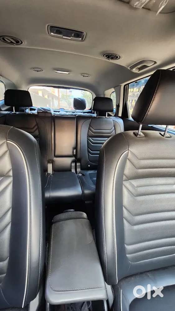 Kia Carens 2025 Variant Manual Km Driven