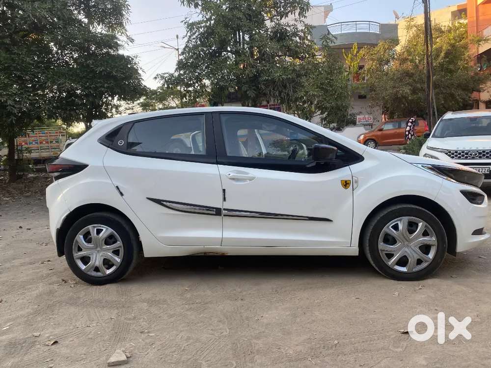 Tata Altroz 2023 Cng & Hybrids Well Maintained