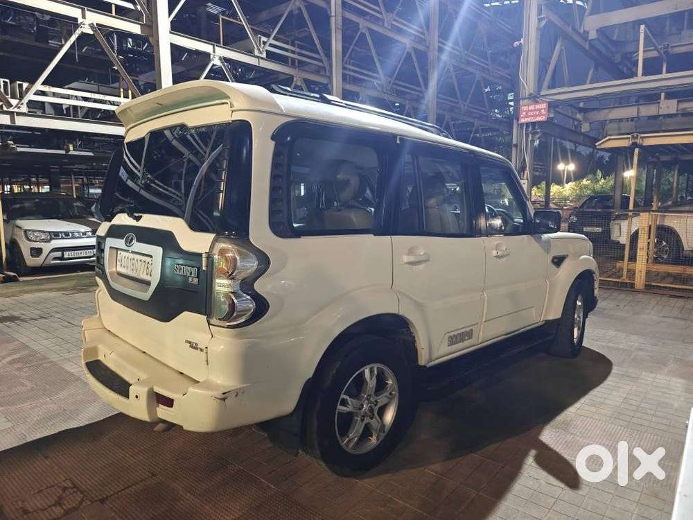 Mahindra Scorpio S10 7 Seater, 2015, Diesel