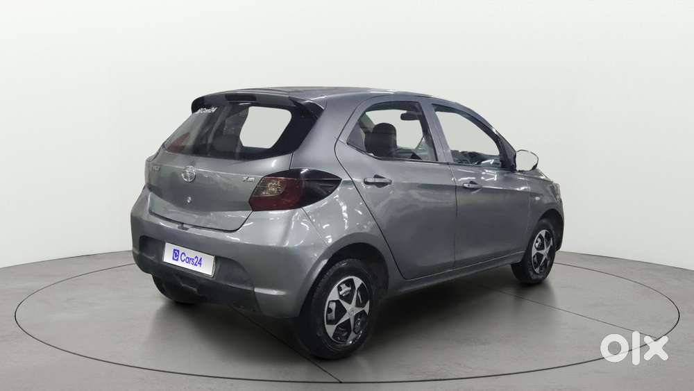 Tata Tiago 1.2 Revotron Xm, 2018, Petrol