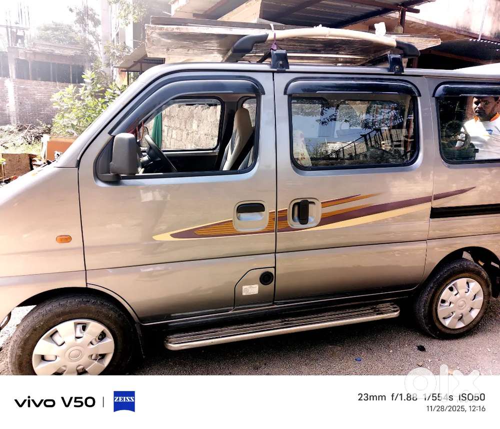 Maruti Suzuki Eeco 2022 Cng & Hybrids 15000 Km Driven