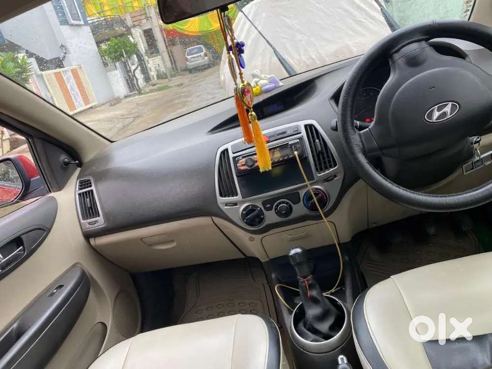 Hyundai I20 2012 Petrol 80000 Km Driven