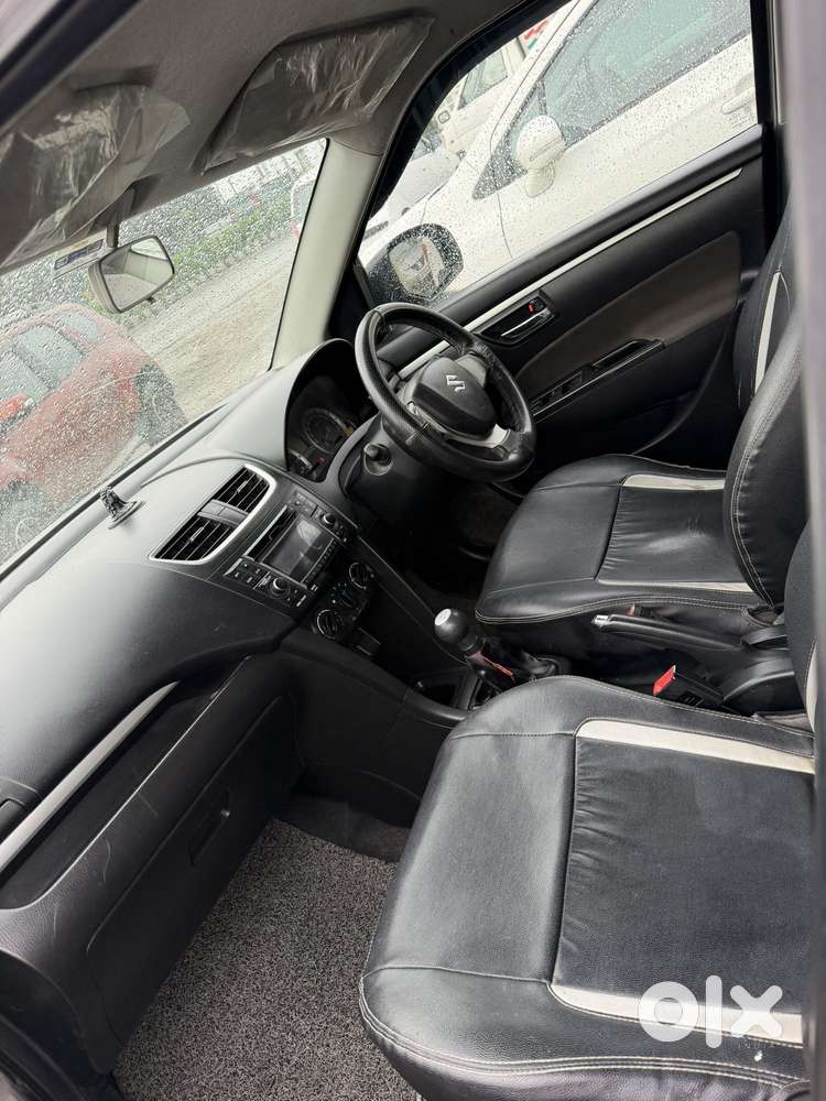 Maruti Suzuki Swift Vxi Optional, 2015, Petrol
