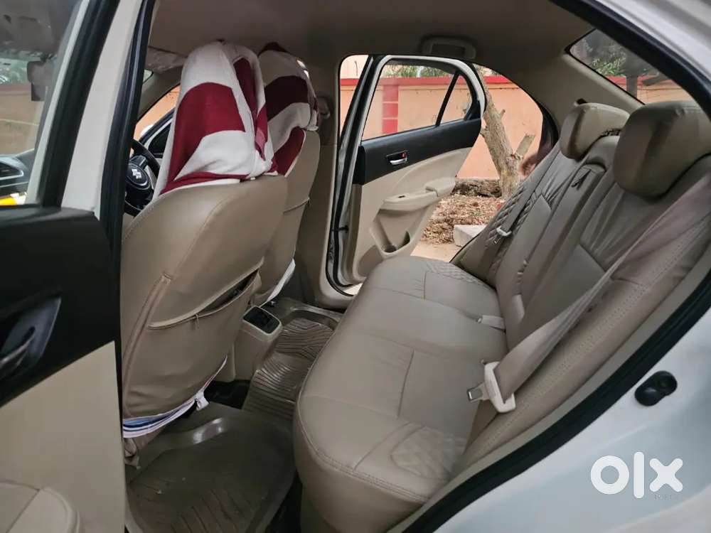 Top Notch Condition 25+ Mileage
Manual  Touchscreen, System And Gps